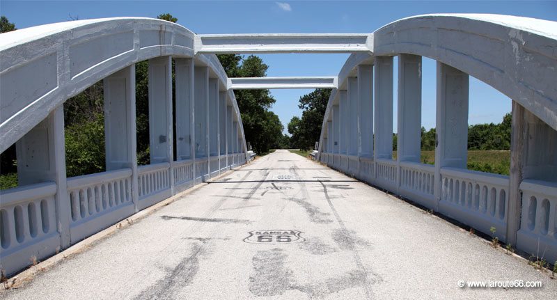 Marsh Arch Bridge au Kansas