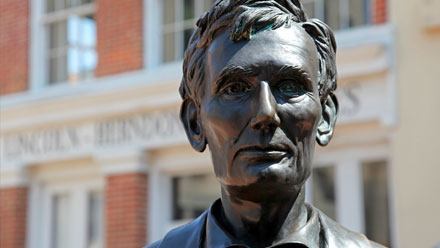 Statue d'Abraham Lincoln à Springfield, Illinois
