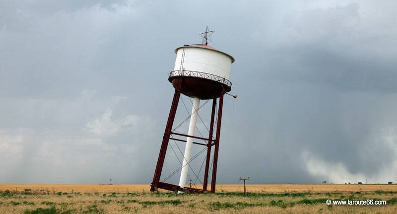 Château d'eau penché à Groom, Texas